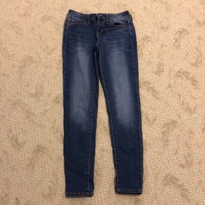 Blue jeans, jeggings